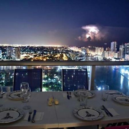 Stunning Penthouse Suite Waterfront 2Bd 2Ba Hallandale Beach Extérieur photo